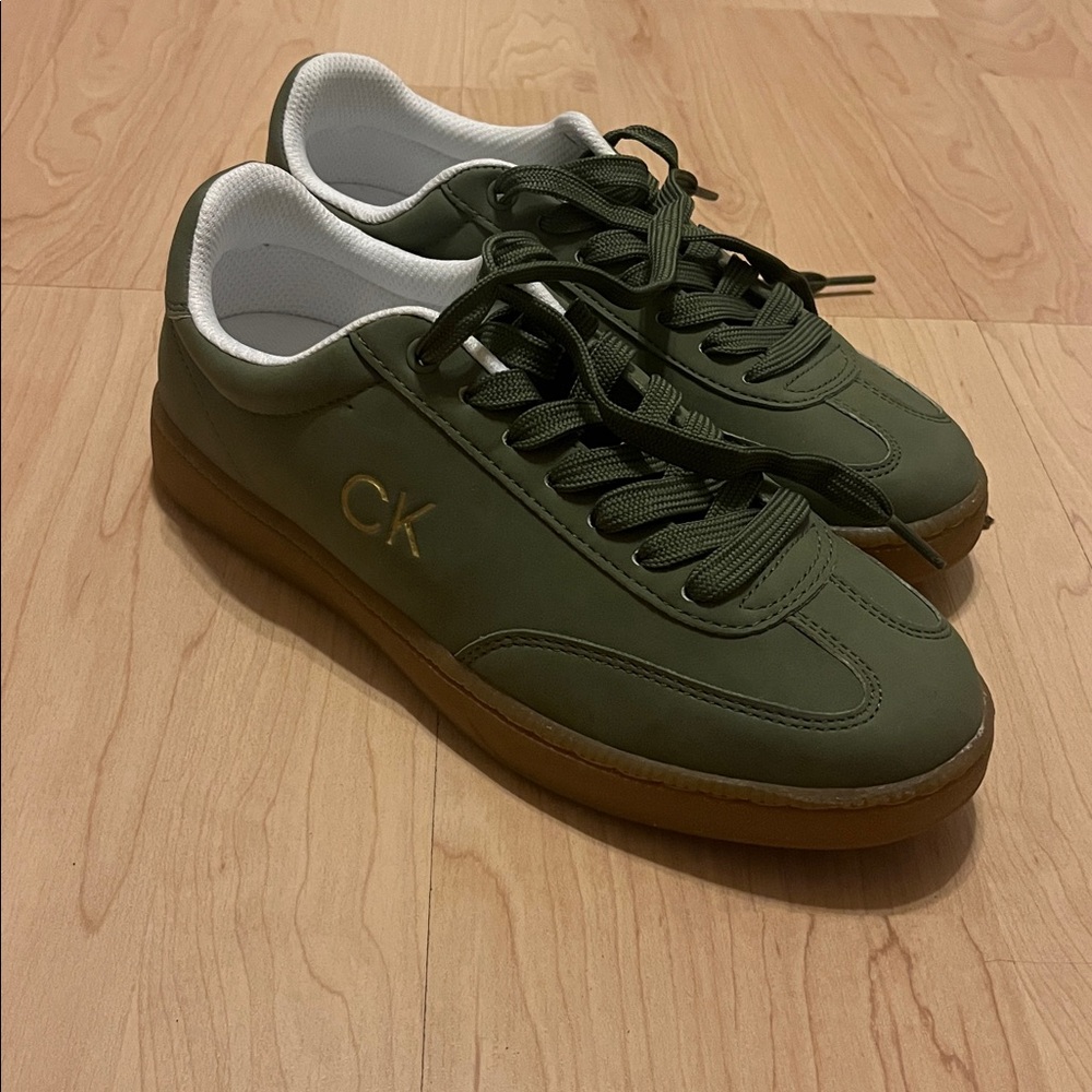 Calvin Klein Women’s Olive Sneakers